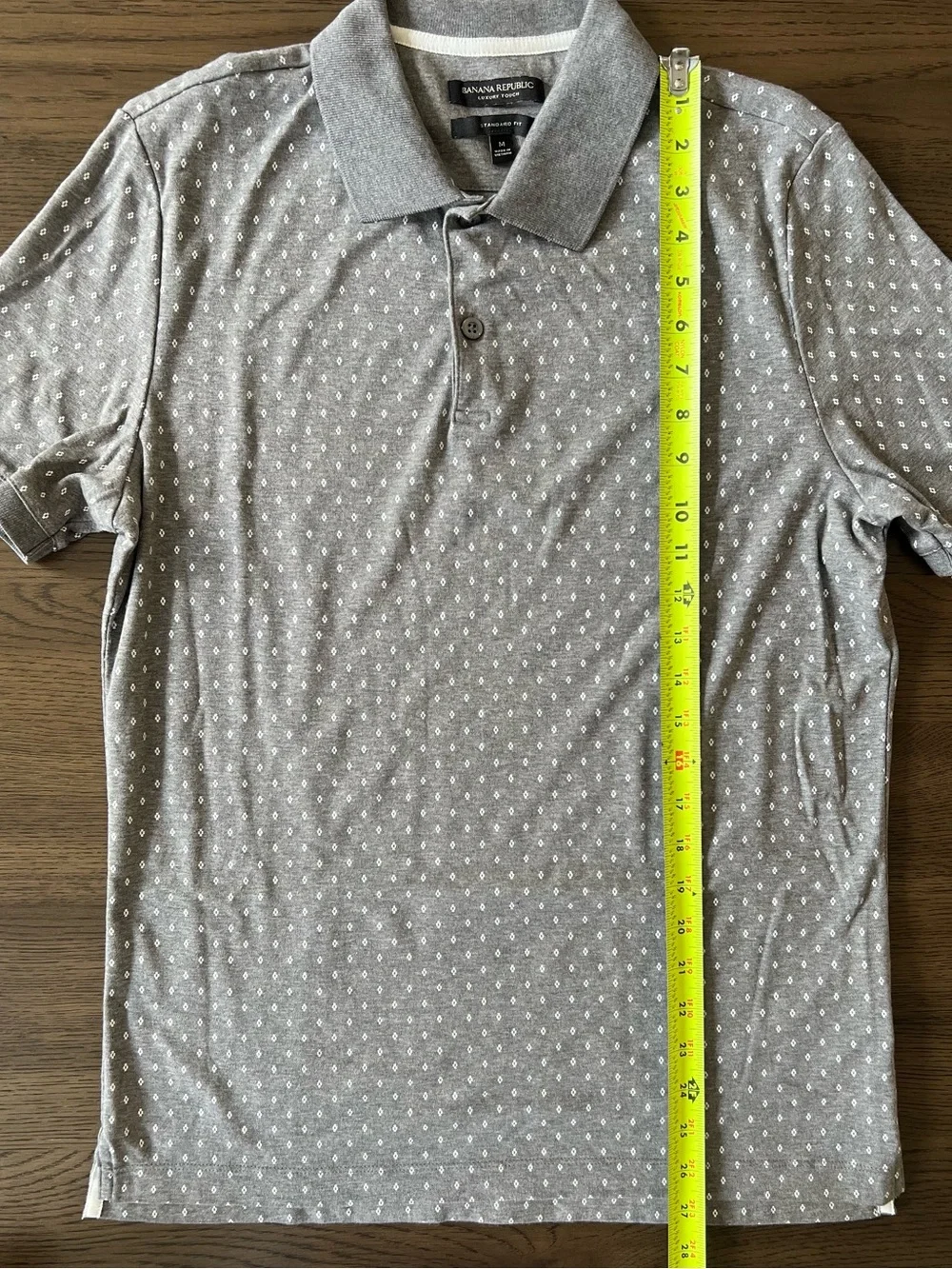 Banana Republic Standard Fit Polo Men’s Medium Gray Luxury Feel Shirt